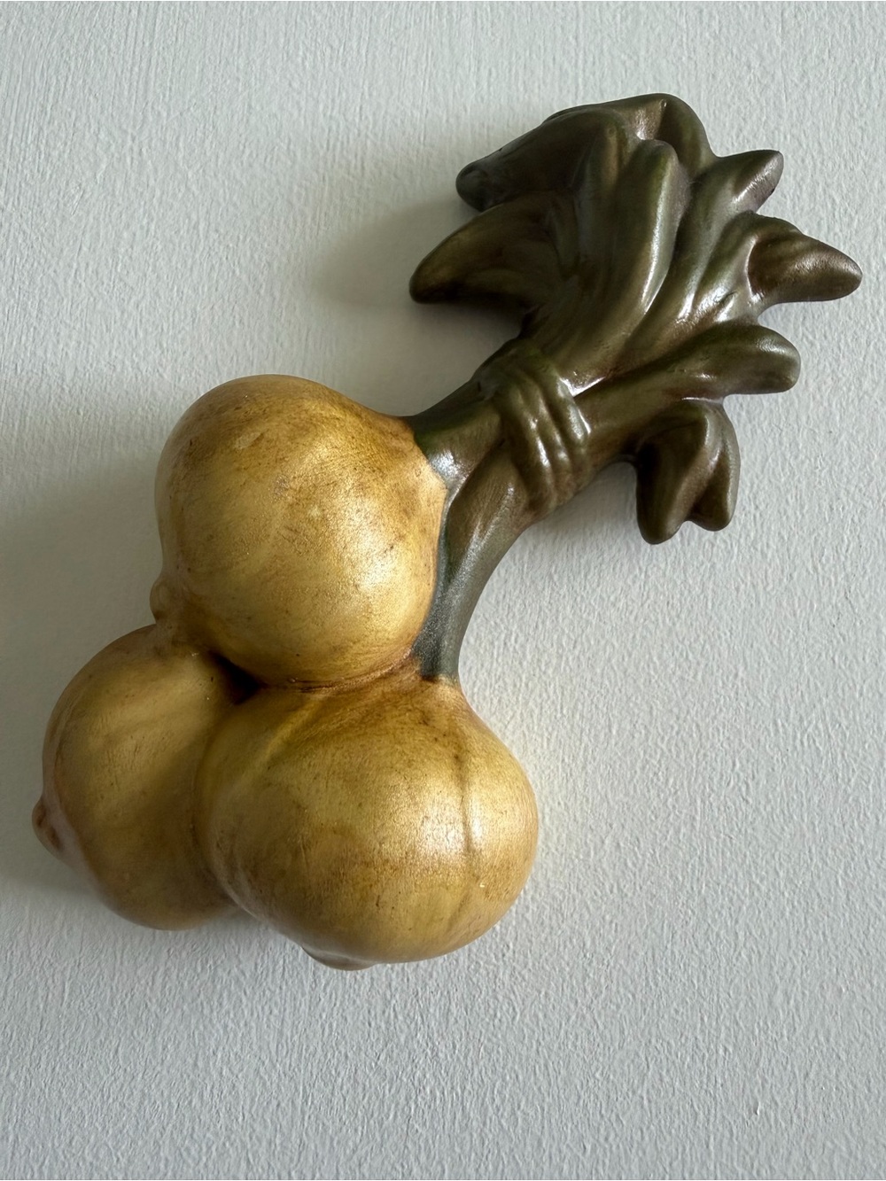 2 Vintage 1970’s Ceramic Vegetable Wall Plaque Decor Retro Kitchen - Picture 3 of 7